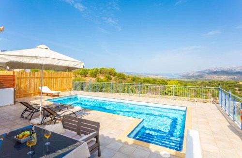 Lakithra Villa | Villa Europe Ena