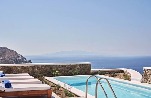 Paraga Apartment | Villa Fontana - 2BD, Luxury villa, near beach Elia