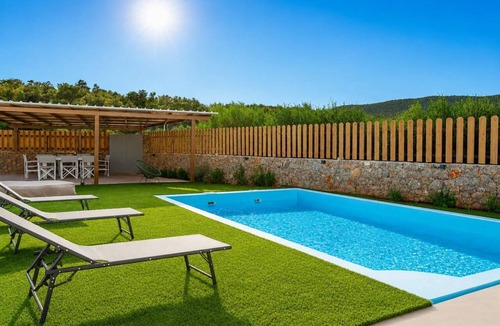 Vathi Villa | Villa Galini - Three Bedroom Villa, Sleeps 6