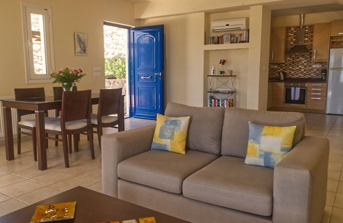 Vathi Villa | Villa Hibiscus ★ Private Pool Near Voulisma Beach Mountain Views