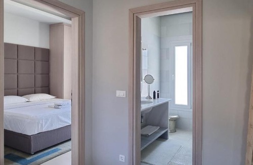 Syros Villa | Villa Ibti, 6 bedrooms, 20m Private Pool sea view