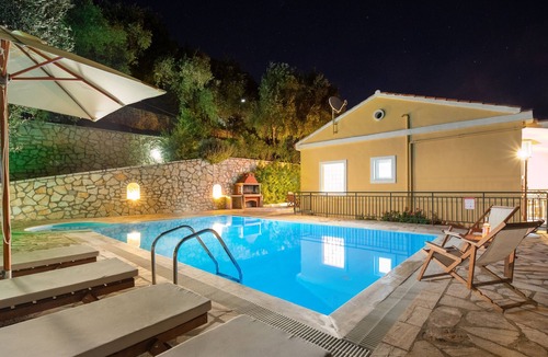 Nisaki Villa | Villa Kalithea: Superb sea views, private pool, WiFi, A/C