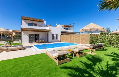 Agkisaras Villa | Villa Kamelia Seaside Almyra by Villa Plus