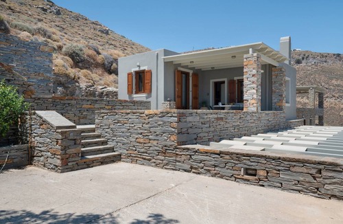 Kea Villa | Villa “Kokkoras” with Sea View and Private Terrace