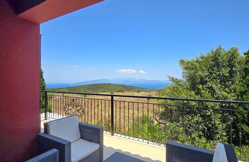 Katsarata Villa | Villa Levanda in Matsoukata