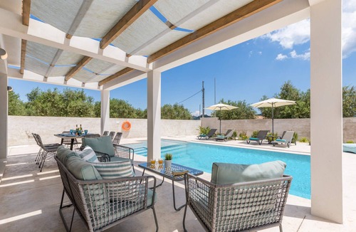 Zakynthos Town Villa | Villa Levanta by Villa Plus