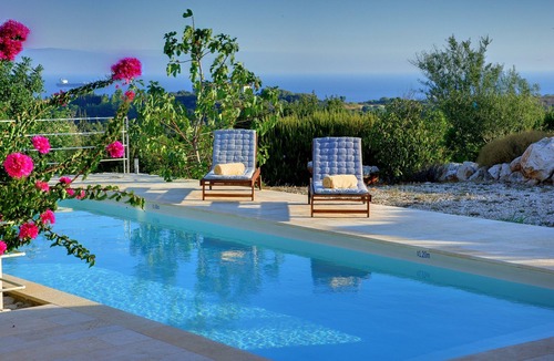 Karavados Villa | Villa 'Litorina Ideales Resort' with Sea View, Wi-Fi and Air Conditioning