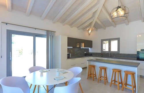 Petaleia Villa | Villa Loki: Brand New, Large infinity pool, WiFi, Sea Views