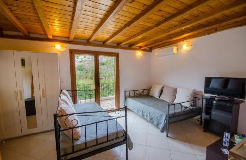 Kanapitsa House | Villa Louisa