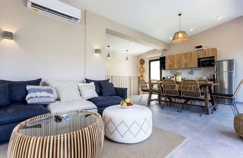 Katokhorion Villa | Villa Luca with Private Pool ideal for families