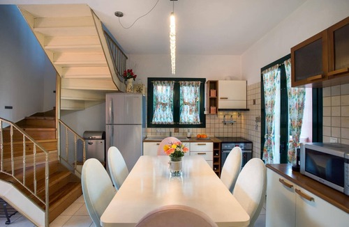 Almiros Beach Villa | Villa Mare e Monte by Villa Plus