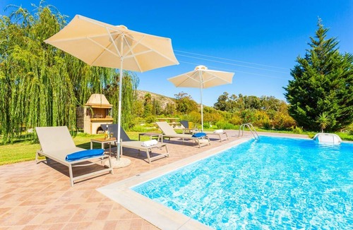 Kateleios Villa | Villa Melissa: Large Private Pool, Walk to Beach, Sea Views, A/C, WiFi