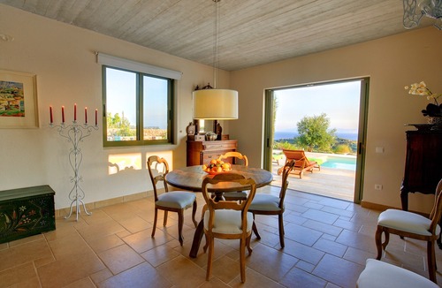 Karavados Villa | Villa 'Nautilos Ideales Resort' with Sea View, Wi-Fi and Air Conditioning