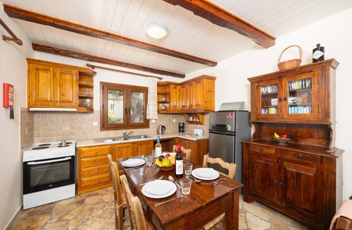 Koutsi Villa | Villa Old Vineyard - One Bedroom Villa, Sleeps 2