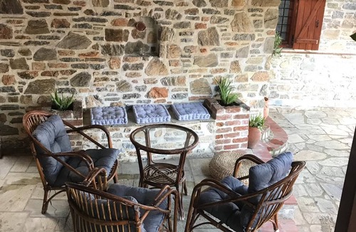 Agios Vlassios House | Villa Olivia Pilion (formally Mulberry House Pilion)