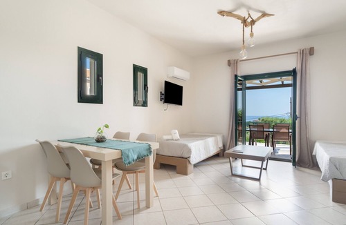 Leivathos Apartment | Villa Olivia with Sea View