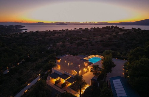 Kilada House | Villa Petal – 7 En-Suite Bedrooms, Private Pool & Sea Views