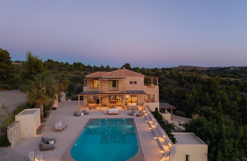 Kilada House | Villa Petal – 7 En-Suite Bedrooms, Private Pool & Sea Views