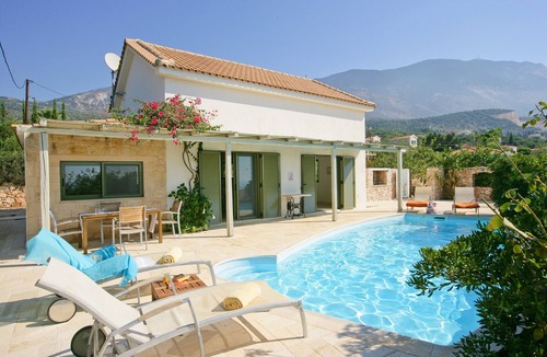 Karavados Villa | Villa 'Petalida Ideales Resort' with Sea View, Wi-Fi and Air Conditioning
