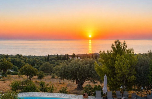 Skinaria Apartment | Villa Poseidon - Superior Suite In Zante w Pool
