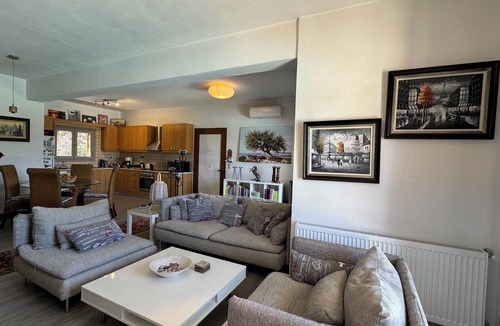 Petrothalassa Villa | Villa Serendipity with sea view