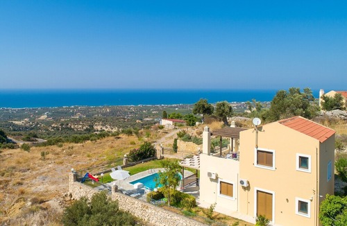Maroulas Villa | Villa Spiridoula: Large Private Pool, Sea Views, A/C, WiFi