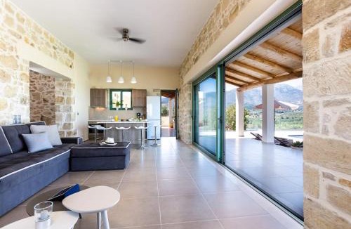 Episkopi Villa | Villa Sugar - Idyllic Sunset Near Beach by etouri