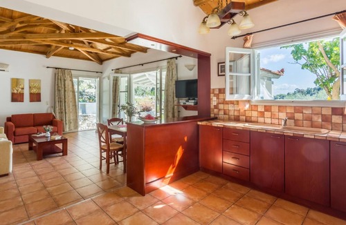 Votsi Villa | Villa Tassoula - One Bedroom Villa, Sleeps 3