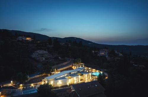 Lygia Villa | Villa Teachers Rock