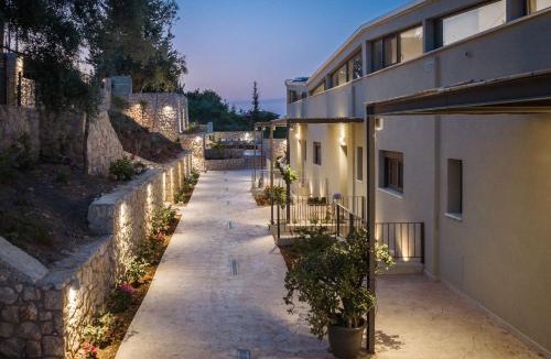 Lygia Villa | Villa Teachers Rock