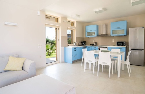 Messonghi House | Villa Thalassa mit Schwimmbad und Garten by Interhome
