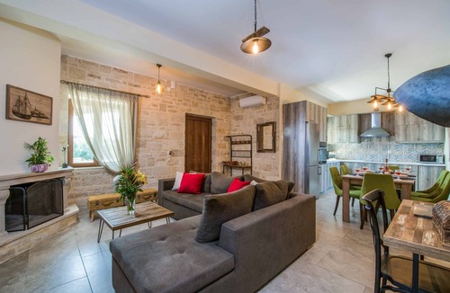 Kirianna Villa | Villa Thalia Klio - Three Bedroom Villa, Sleeps 6