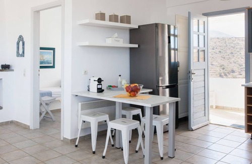 Vourkari House | Villa Thea