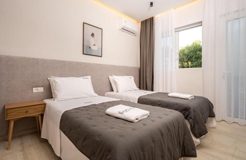 Kalamaki Villa | Villa V - Infinity Holiday Villas, For Large Groups With Private Pool, by ZanteWize