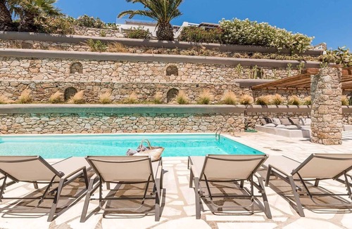 Paraga House | Villa Z with 2 private pools, beautiful sea views, close to beaches and town