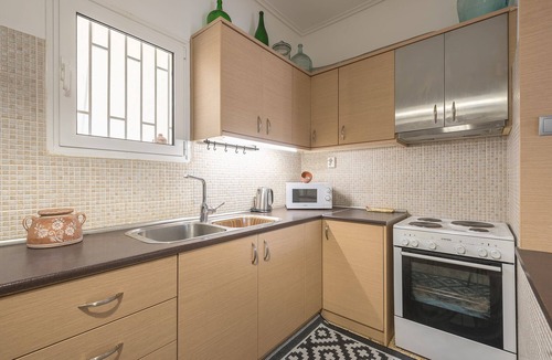 Petroupoli Apartment | WEST ATHENS APARTMENT