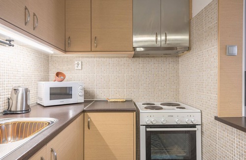 Petroupoli Apartment | WEST ATHENS APARTMENT