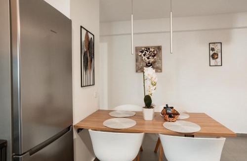 Ilisia Apartment | White Halo Retreat