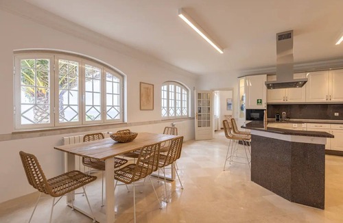 Colares Villa | Windmill Beachfront Villa