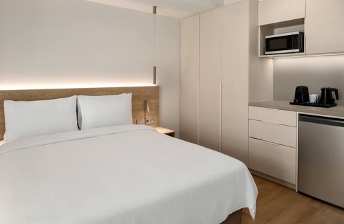 Pasalimani Hotel | Wyndham Residences Piraeus Marina Zeas
