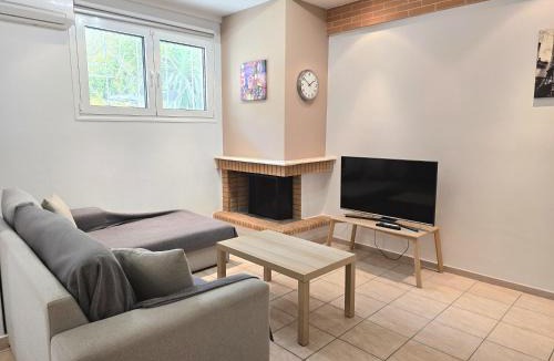 Marousi Apartment | Xtina Studio
