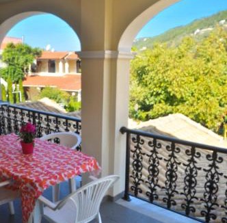 Agios Gordios Apartment | Yannis - Holiday Apartments on Agios Gordios Beach in Corfu