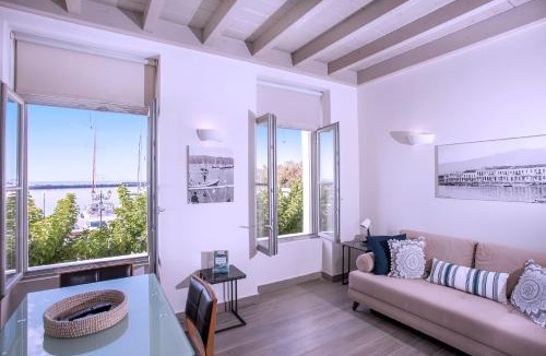 Karystos Apartment | Zoe's Villa - Modern Karystos Apartments By The Port & Beach