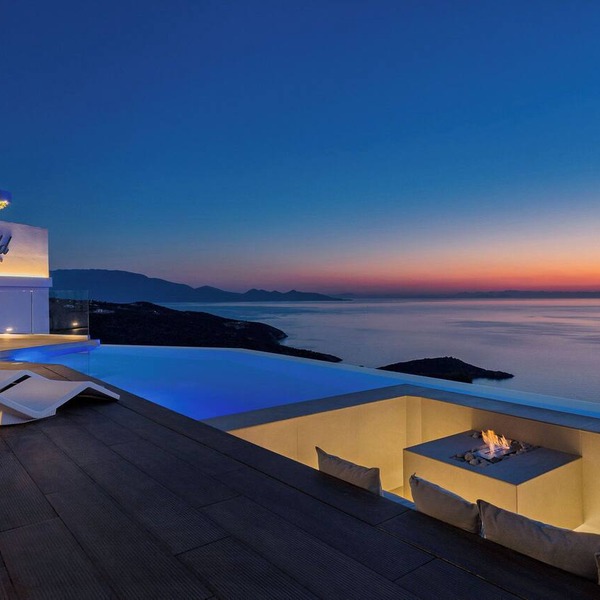 Emerald Villas & Suites