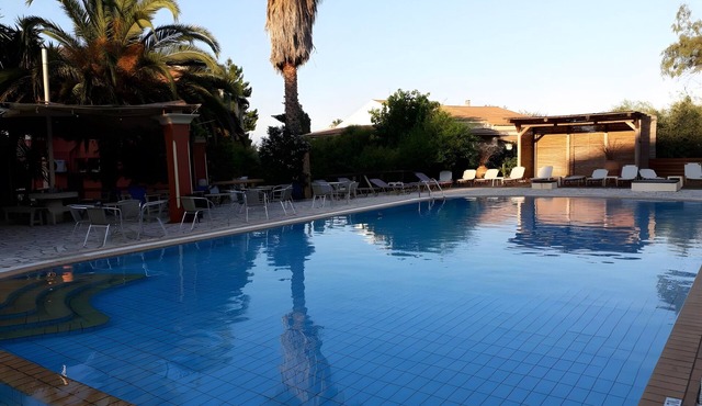 2BR Gouvia Apartment with Pool Access – Apt 6
