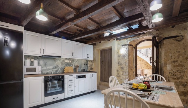 3-Bedroom RENOVATED 130m2 House In The Old Town
