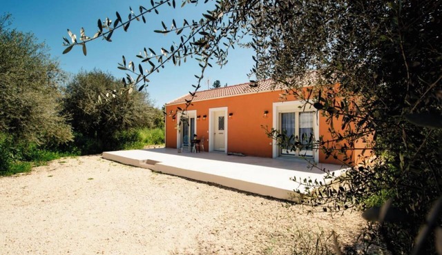 A holiday one bedroom home with all modern amenities, sun terrace and garden.