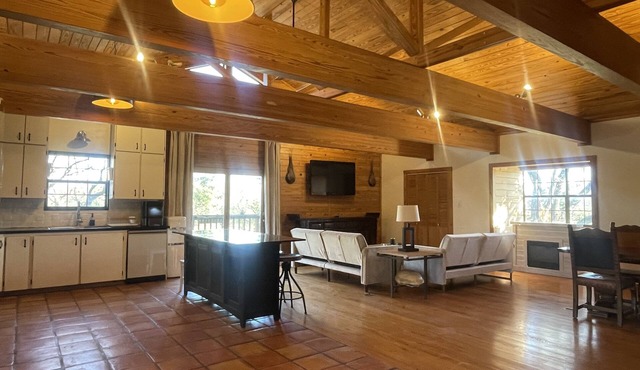 A unique & private country setting, close to everything in North Austin! in Leander