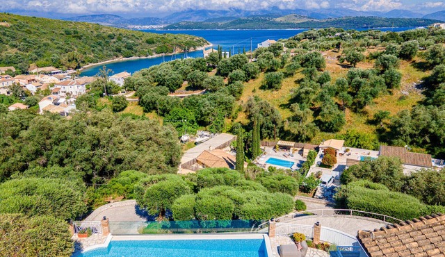 Agios Stefanos Bay - Villa Dimitris