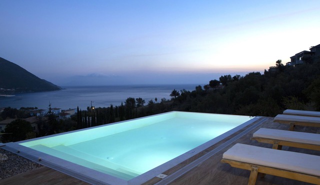 Anemos Luxury Villas